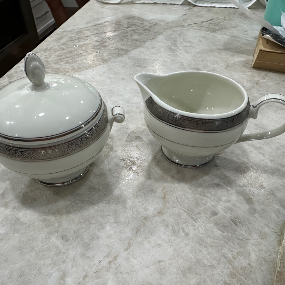 NWT Mikasa Palatial Platinum Fine China Sugar and Creamer Set